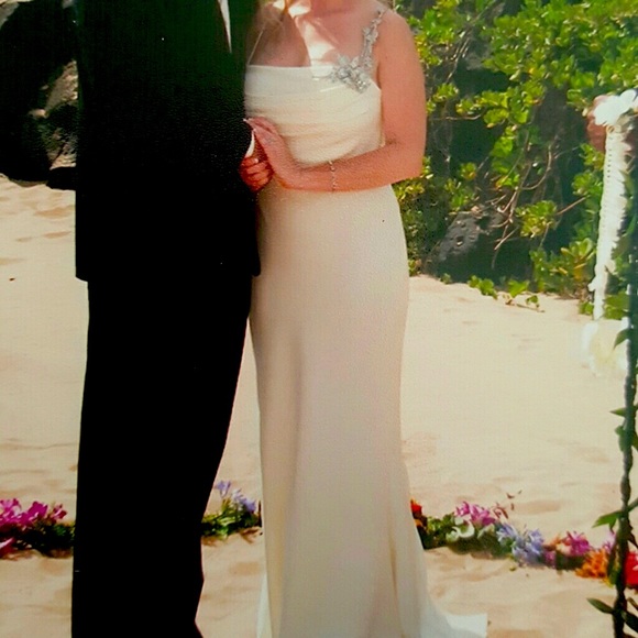 Vera Wang Dresses & Skirts - Vera Wang Wedding Dress